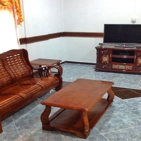 Nur Muslim Homestay At Kota Bahru Luaran gambar