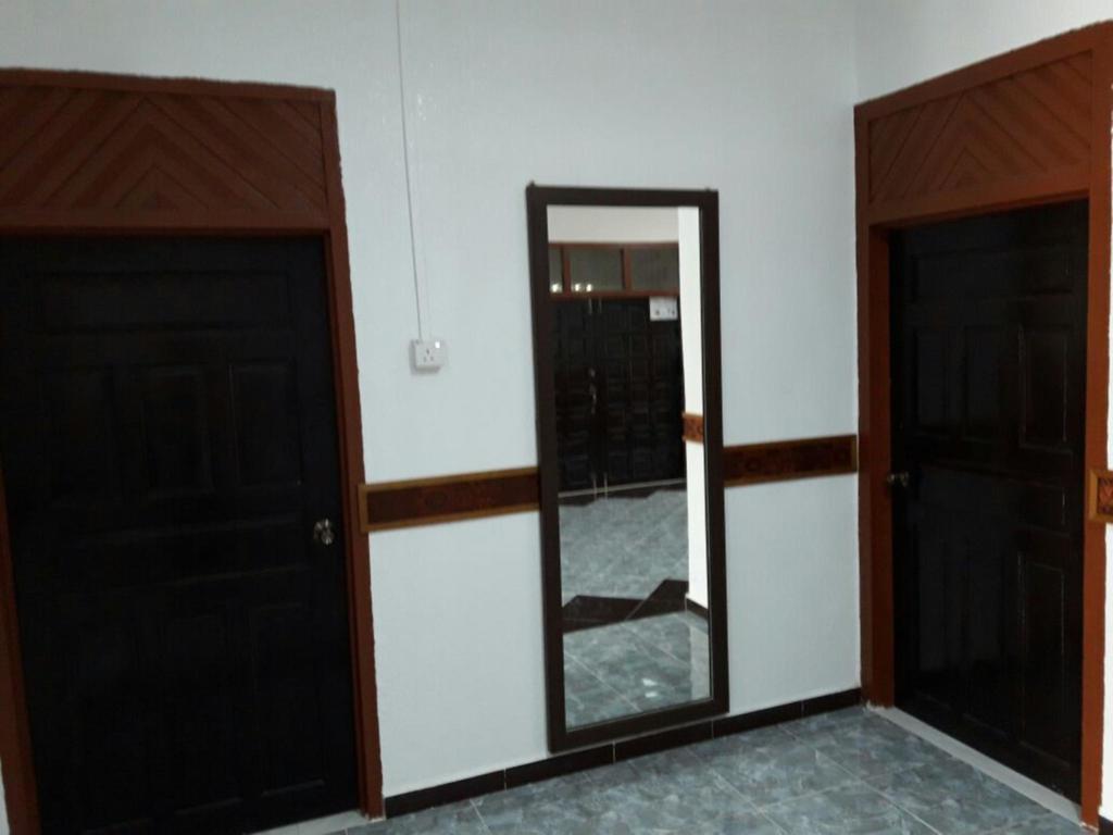 Nur Muslim Homestay At Kota Bahru Luaran gambar