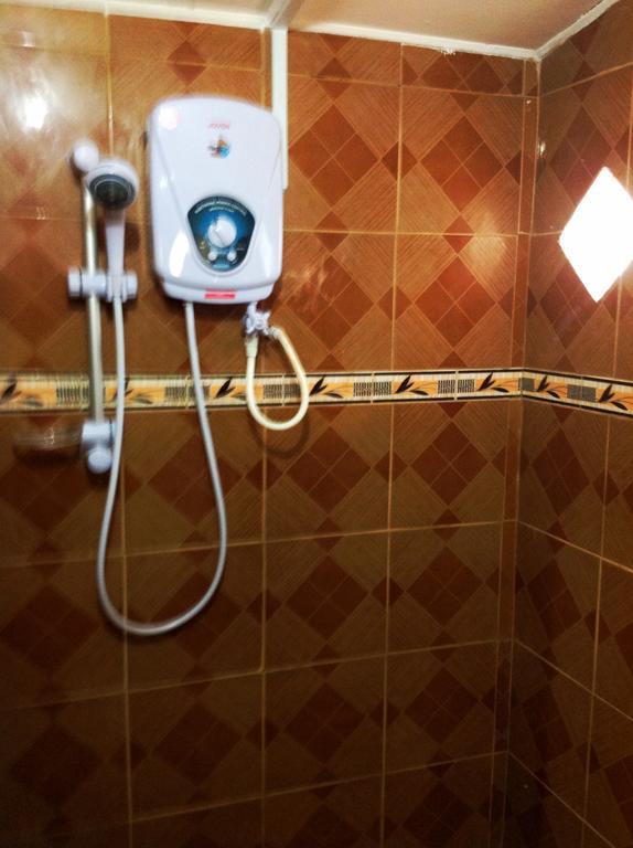 Nur Muslim Homestay At Kota Bahru Luaran gambar